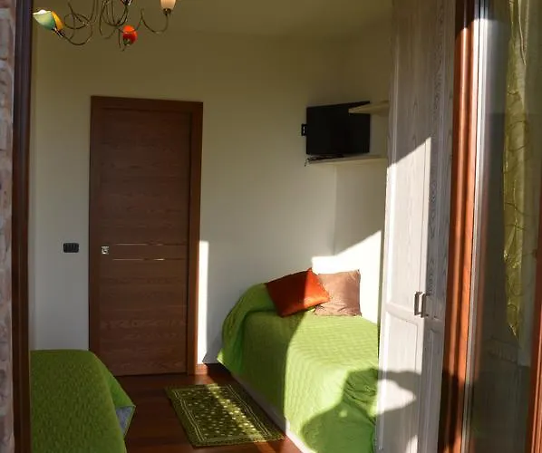 Madonna Carradori 3* Offagna